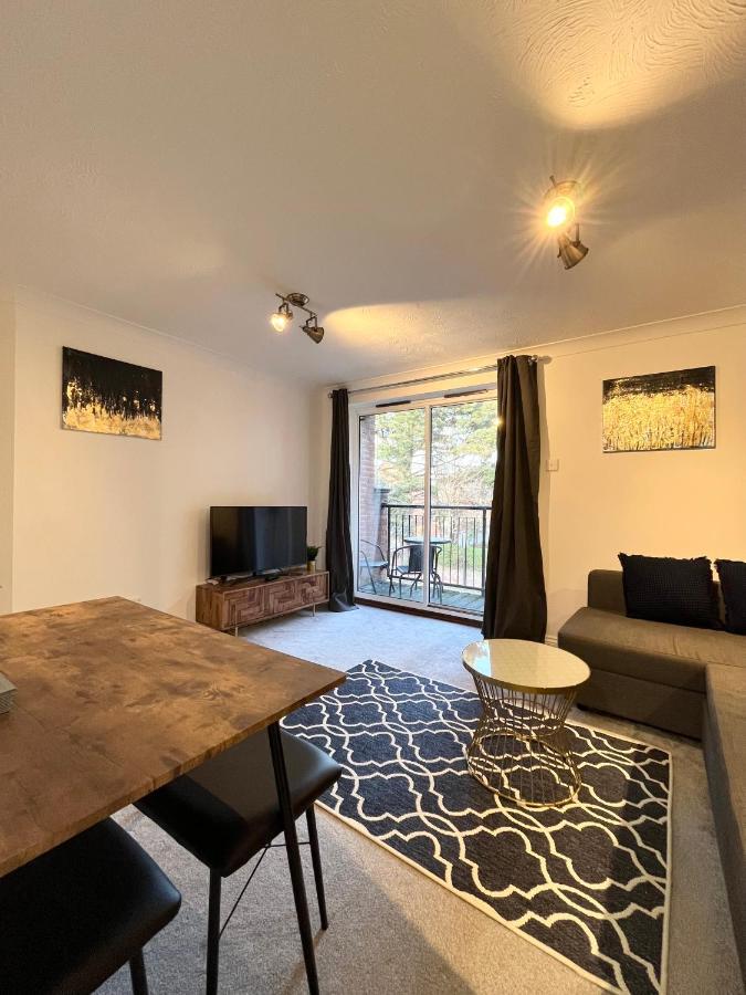 Archers 2 Bedrooms, Balcony, 2 Bathrooms, Free Parking, Wifi Саутхамптън Екстериор снимка